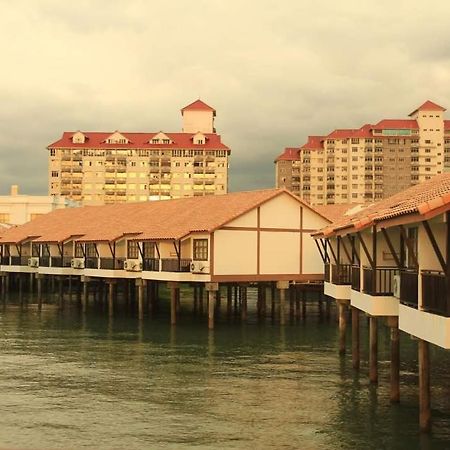 K. E. Private Water Chalet, Port Dickson Esterno foto